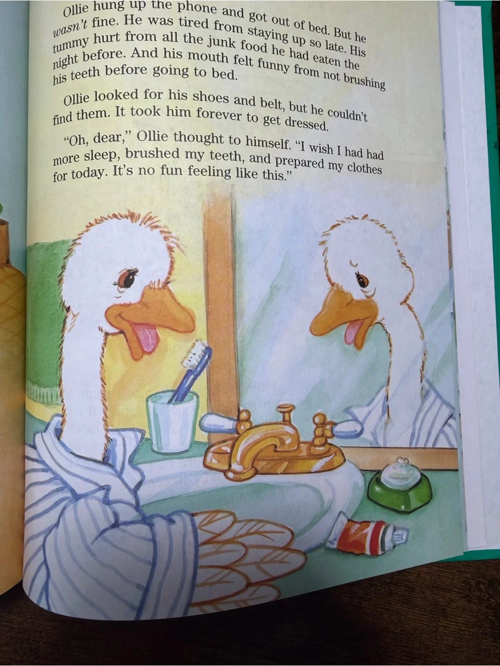 Ollie's Folly Kids Book. EUC